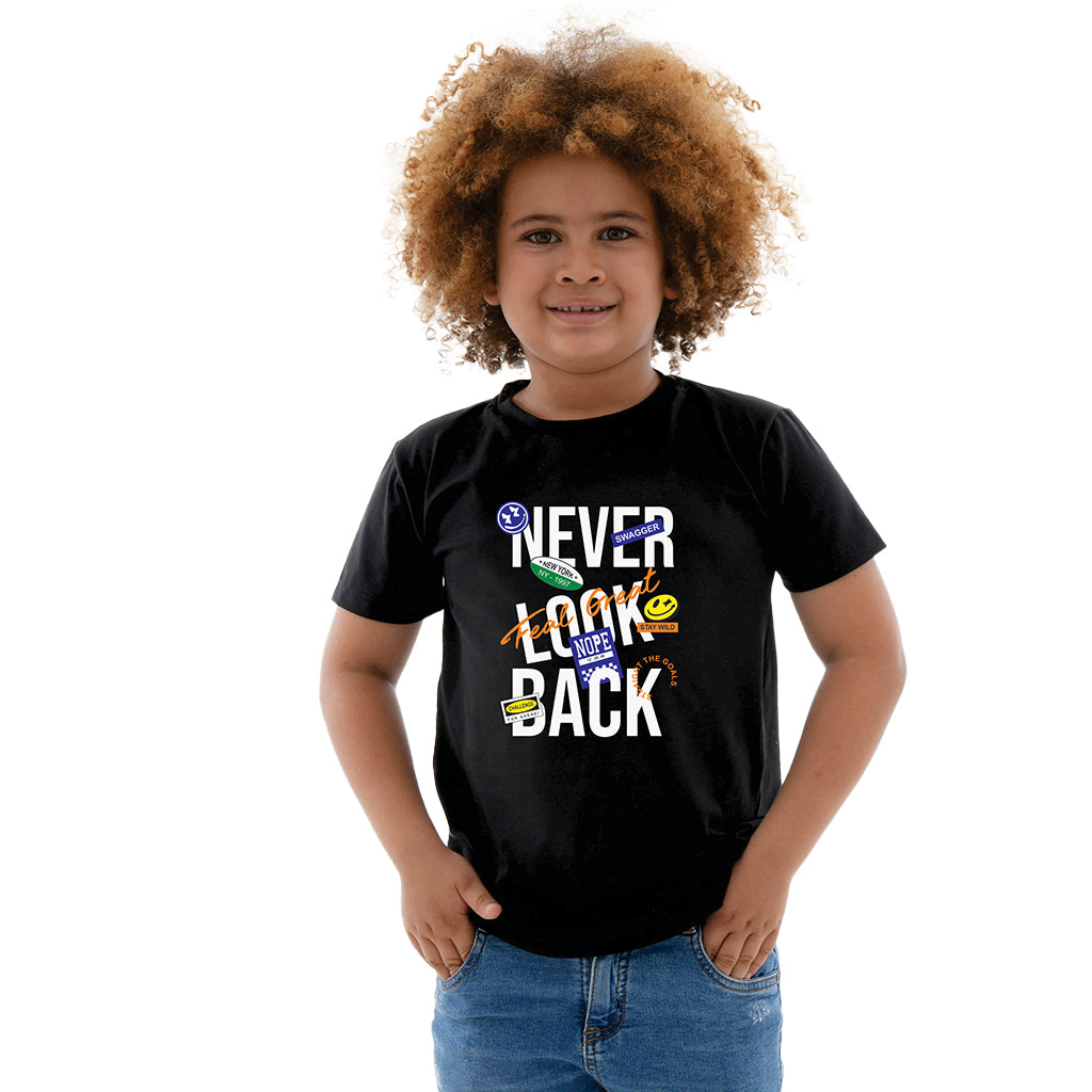 Camiseta Estampada - Never Look Back